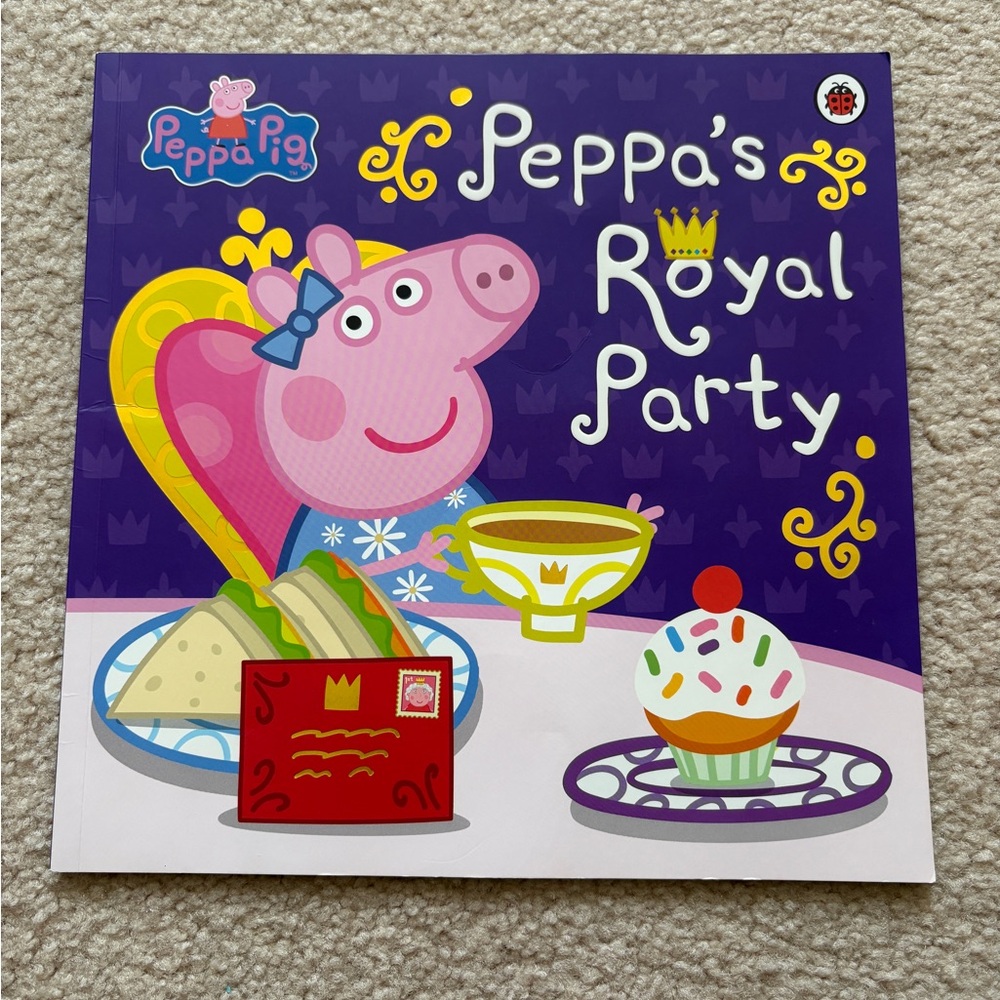 NWT🤍Peppa’s pig story🤍